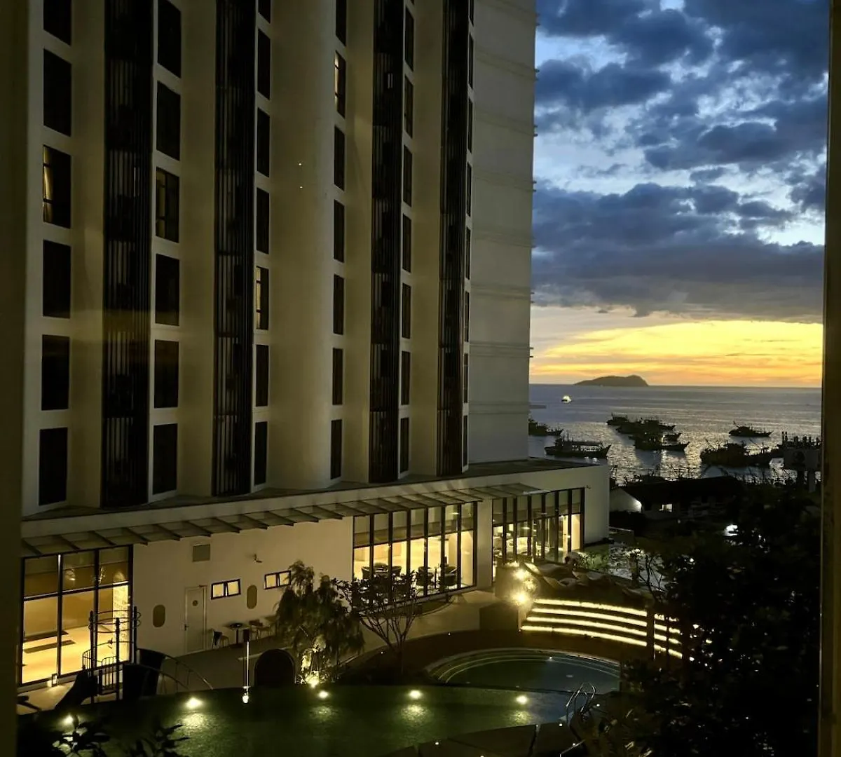 The Shore - Partial Seaview Kota Kinabalu